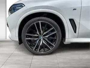 BMW X5 xDrive30d M Sportpaket // Laserlicht // Panorama-Glasdach // Head-Up Bild 6