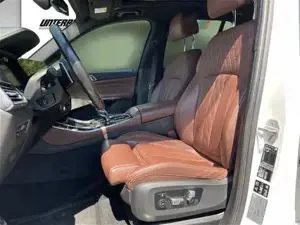 BMW X5 xDrive30d M Sportpaket // Laserlicht // Panorama-Glasdach // Head-Up Bild 9