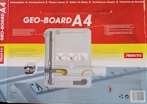 Geo Board Zeichenplatte A4 inkl. Schnellzeichendreieck Bild 2