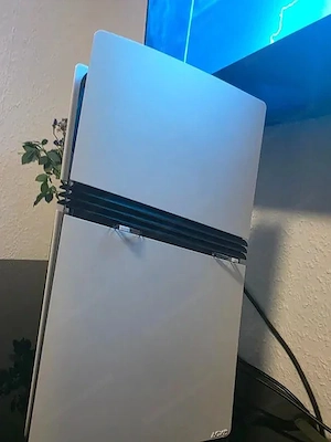 Playstation 5 Pro  Bild 2