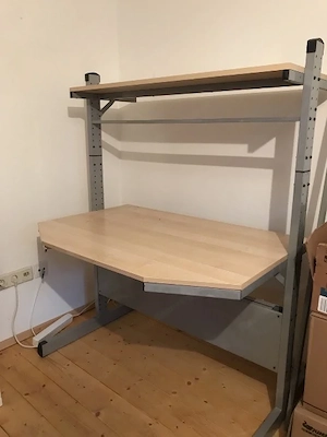 PC Tisch, gebr., Arbeitsplatte höhenverstellbar Bild 3