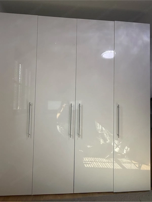 Kleiderschrank Hochglanz Bild 2