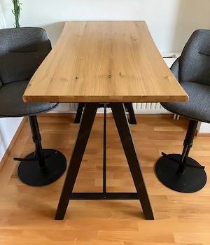 Hochbar + Stühle Bild 2