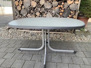 Garten-  Terrassentisch praktisch und platzsparend Bild 6