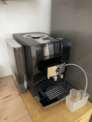 Jura Z10 Kaffeevollautomat Diamond Black Cold Brew Kaffeemaschine Top Zustand Bild 2
