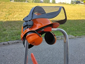 Verkaufe Kettensäge  Husqvarna 545 mit Zubehör Bild 2