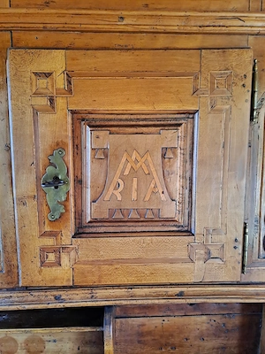 Antiker Bauernkasten Buffet Bild 3