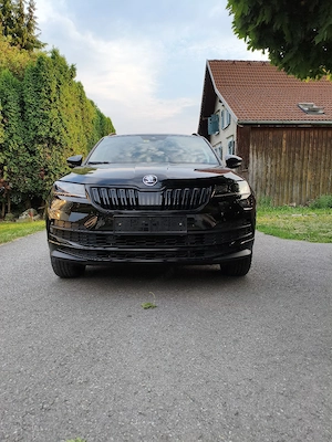 Verkaufe Skoda karoq Bild 2