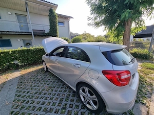 Mercedez-Benz A180 Bild 5