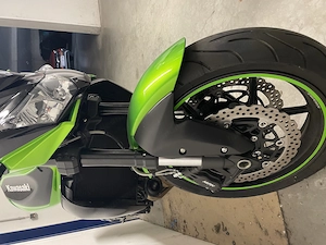 Kawasaki ZR750N BJ 2012 Bild 5