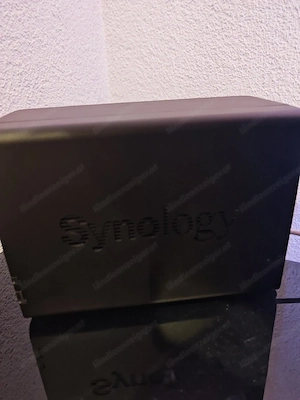 Synology DS18 NAS mit 2x 16TB Toshiba X300 Bild 4
