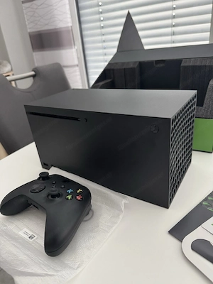 Xbox Series X 1TB mit Controller und 16 Spiele Bild 2