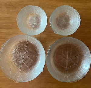 Desserschalen und Teller