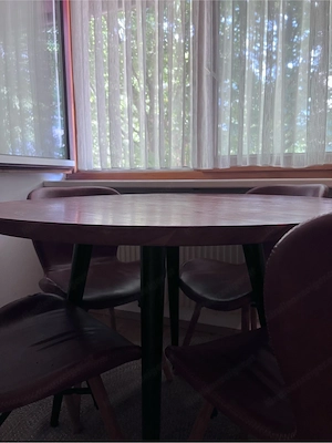 Esstisch aus Massivholz Bild 3