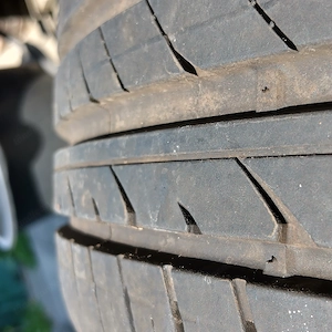  Sommerreifen auf Alufelgen für Toyota  Bild 4