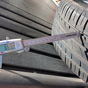  Sommerreifen auf Alufelgen für Toyota  Bild 5