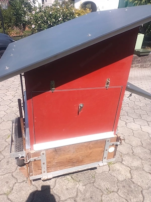 Hühnerstall fahrbar (inkl automatischer Hühnerklappe) Bild 4