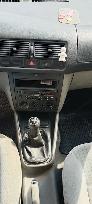 VW Golf 1,4-16v Bild 3