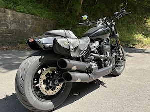 Harley-Davidson Softail Fat Bob 114 FXFBS | Vivid Black | Jekill & Hyde Bild 4