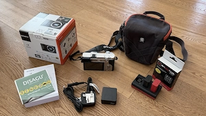 Sony Alpha a6000 24,3MP Gehäuse body | silber | Zubehörpaket | Orignalverpackung Bild 2