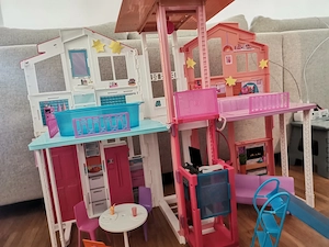 Barbie Set mit Wohn- und Ferienhaus