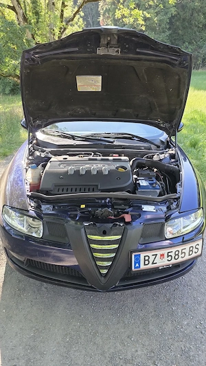 Alfa Romeo GT 1.9 JTD Coupe Bild 8