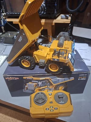 LKW mit Kipper ferngesteuert  Bild 5