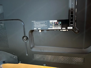 HD TV von Samsung mit HDMI und Kabelanschluss Bild 2
