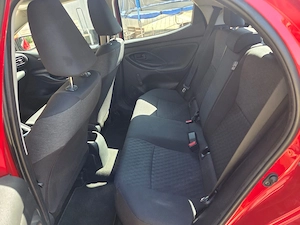 Toyota Yaris, 1,0 VVT-i-Active Bild 8