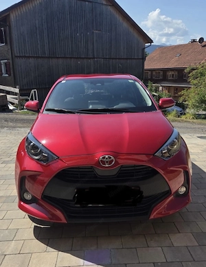 Toyota Yaris, 1,0 VVT-i-Active Bild 3