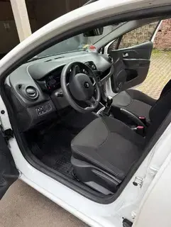 Renault Clio Bild 2