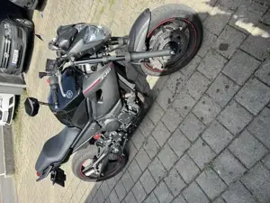 Yamaha XJ6 RJ22 Bild 7