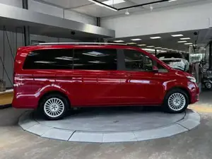 Mercedes-Benz V 220 Bild 8