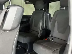 Mercedes-Benz V 220 Bild 17