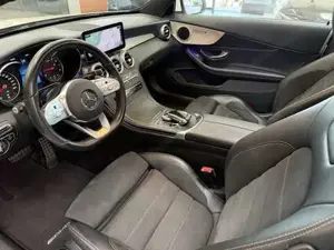 Mercedes-Benz C 300 Bild 12