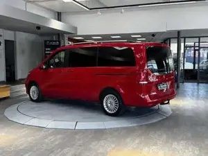 Mercedes-Benz V 220 Bild 13