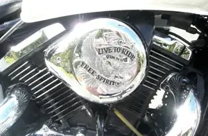 Kawasaki VN 800 A   Zuverlässiger Cruiser-Klassiker im Top-Zustand (Nur 23.708 km!)  Bild 9