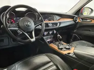 Alfa Romeo Stelvio Bild 8