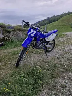 Yamaha TT-R 125 Bild 3