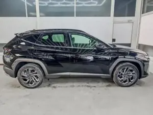 Hyundai TUCSON Premium DCT BLACK LINE PANO ACC 1.6 T-GDi LP DC... Bild 4