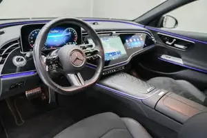 Mercedes-Benz E 300 de 4MATIC mit EQ Hybrid Technologie T-Modell Bild 6