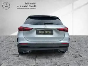 Mercedes-Benz GLA 200 Bild 10