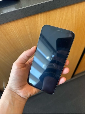 iPhone 12  Bild 4