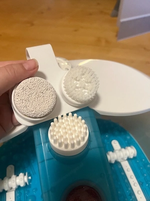 Fußsprudelbad mit Massage- und Warmhaltefunktion Bild 2
