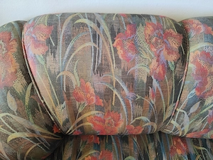 Sofa ausziehbar alt  zu verschenken  Bild 2