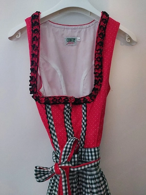 Dirndlkleid Bild 2