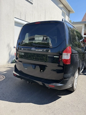 Verkaufe Ford Touneo Courier 1.0 Titanum Bild 5