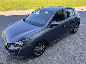 Peugeot 208  Bild 2