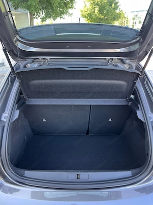 Peugeot 208  Bild 7