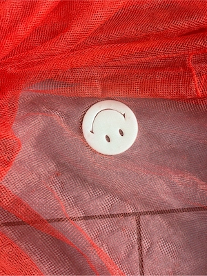 Mosiktonetz orange mit weißen Smileys für Kinderbetten Bild 8